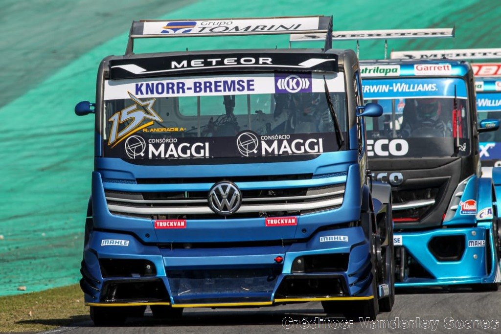 Copa Truck: Beto Monteiro lidera sexta-feira de treinos em